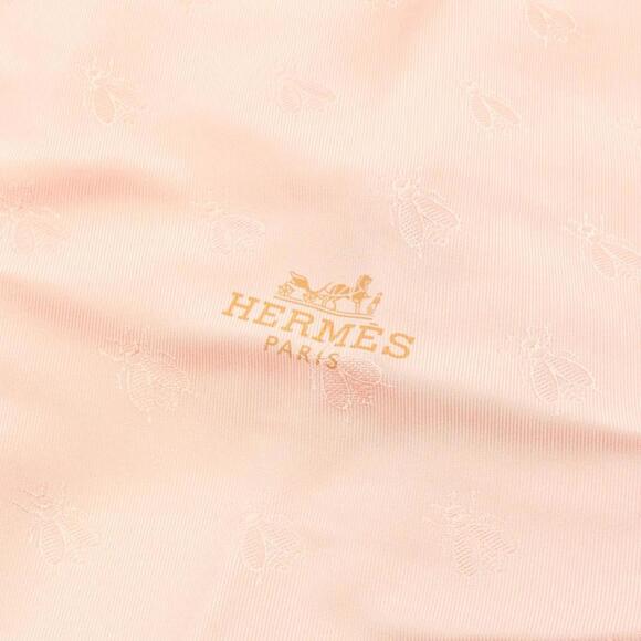 HERMES Losange GM Scarf Silk in Pink - Picture 3 of 5